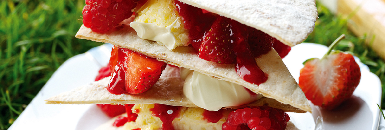 Wrap dessert à la crème et aux framboises